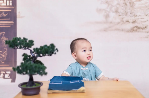 泸州宝宝宁愿饿也不吃奶粉